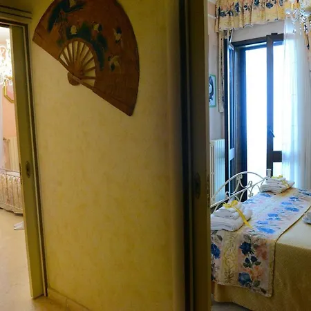 Profumo Di Mare Bed & Breakfast *